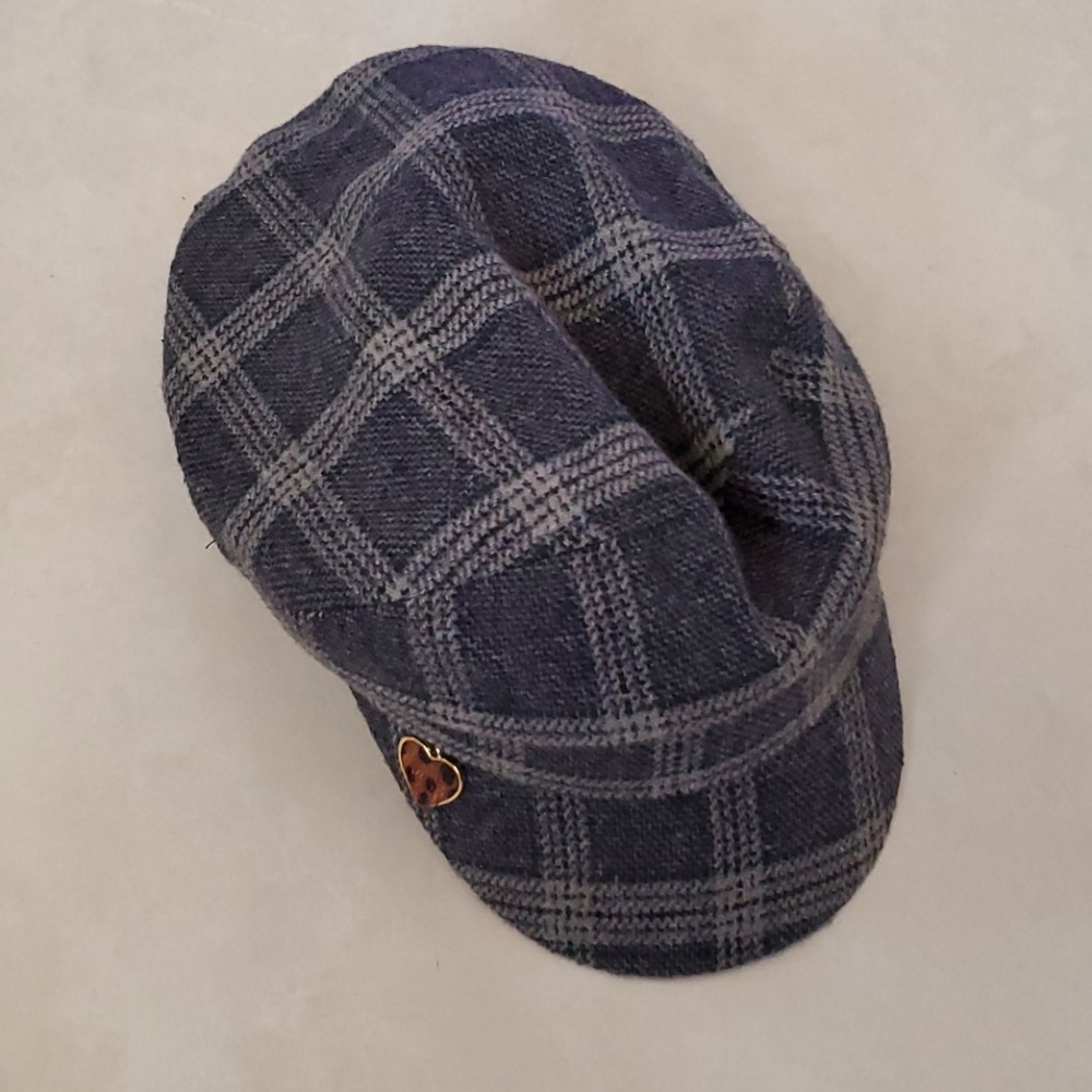 NWOT August Hat Flat-Fiddler Cap w/Leopard ❤ Charm